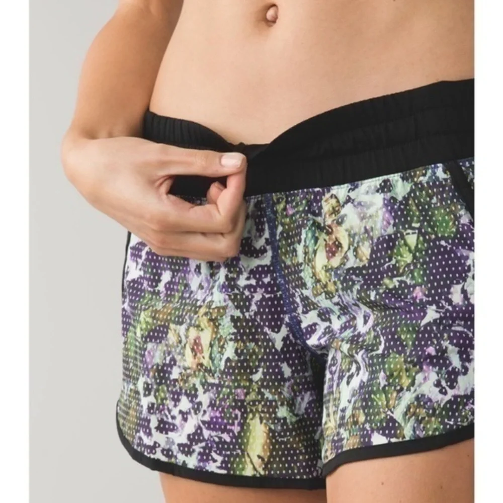 Lululemon Tracker Short III Floral Sport White